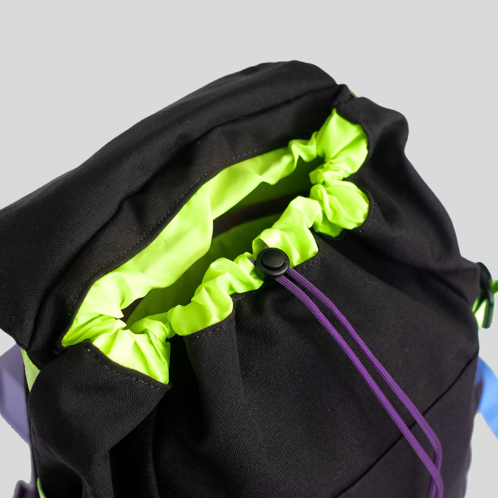 SUGACOAT STUDIOS - Youth Rucksack Medium Black Blue