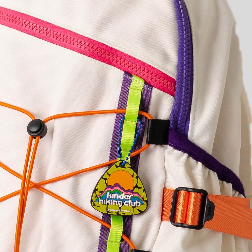 SUGACOAT STUDIOS - PINNACLE MEDIUM DAYPACK OFF WHITE